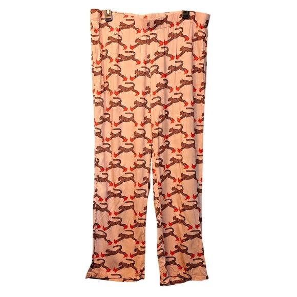 Bouffants & Broken hearts cheetah in heels pajama set size large - Picture 7 of 10